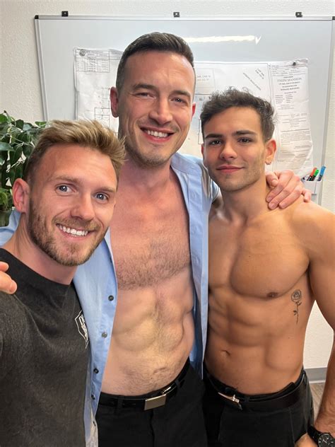 gold gay tube|New videos .